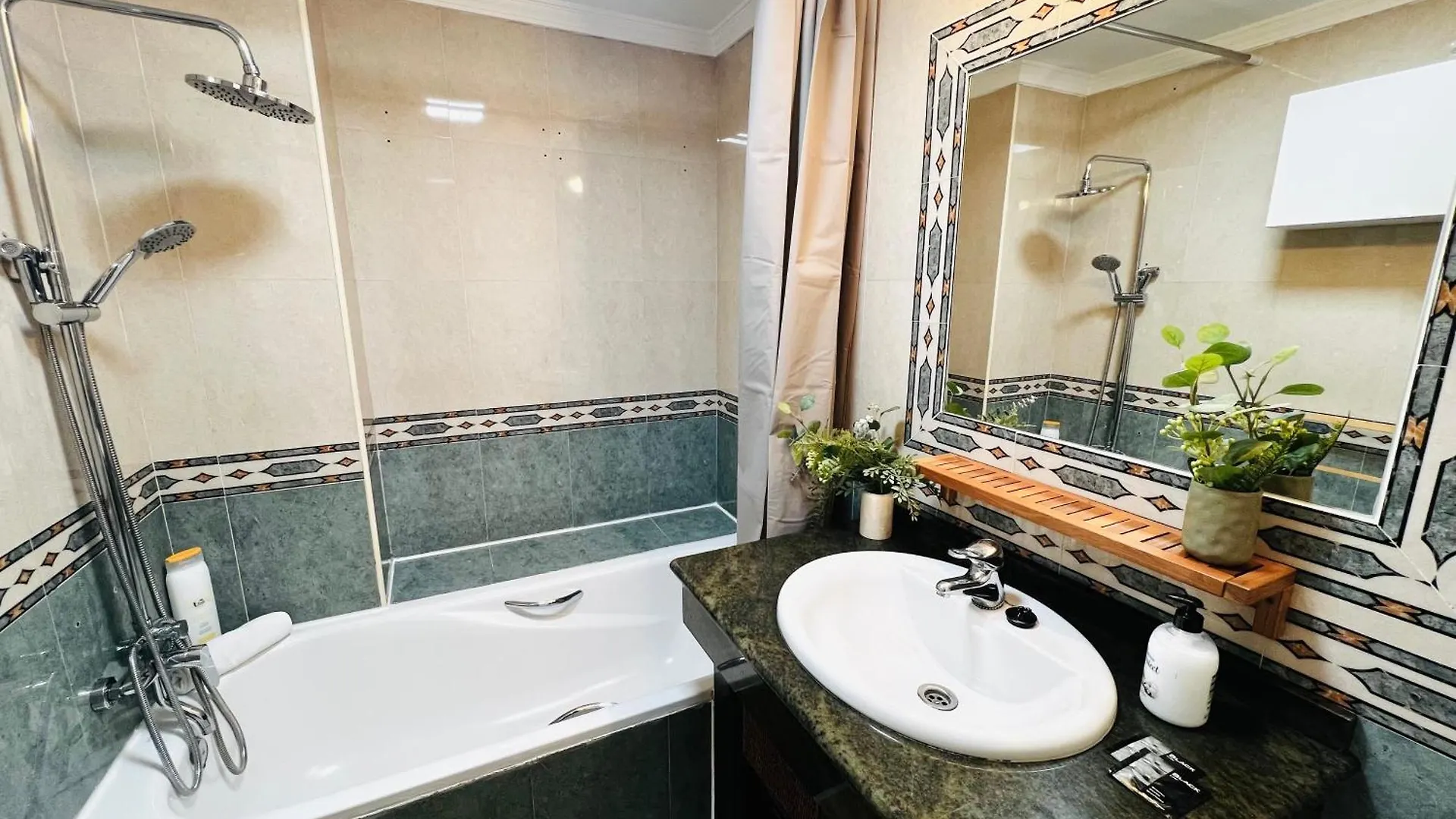 Lägenhet New! Pedregalejo Premium 1 Min To Beach Málaga